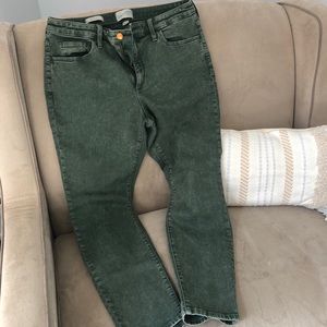 NWOT Universal Threads Olive jeans